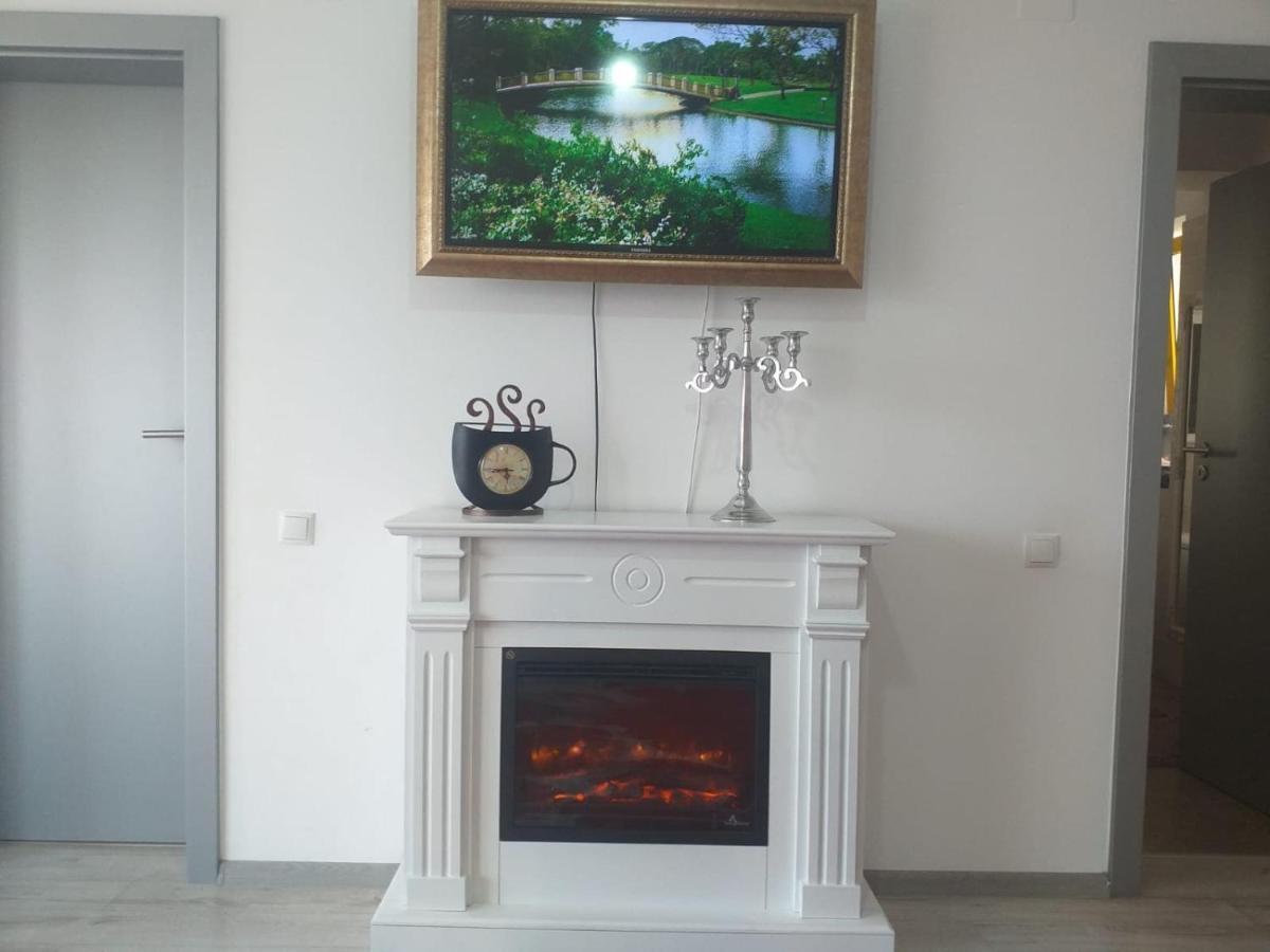 Downtown "Rendez-Vous" Luxury Apartment Bacau Luaran gambar